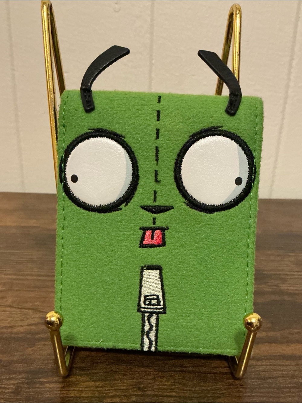 Rare Bioworld Invader Zim GIR 3D Embroidered Plush Green Bifold Wallet